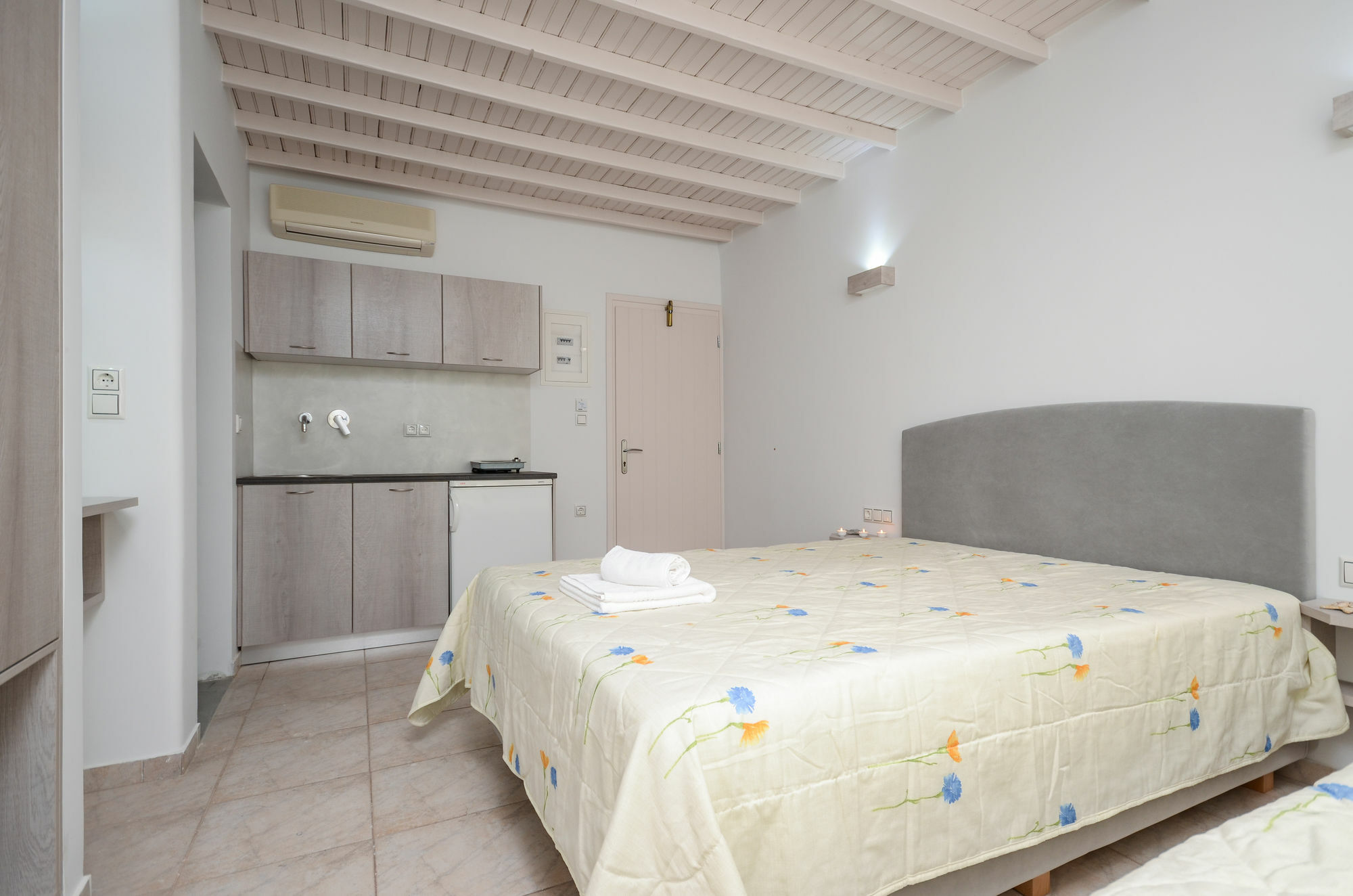 Pension Elena Agia Anna  Buitenkant foto